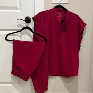 Figs Magenta scrub set